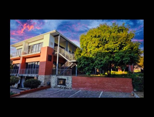 244M² OFFICE FOR SALE IN SANDTON CENTRAL